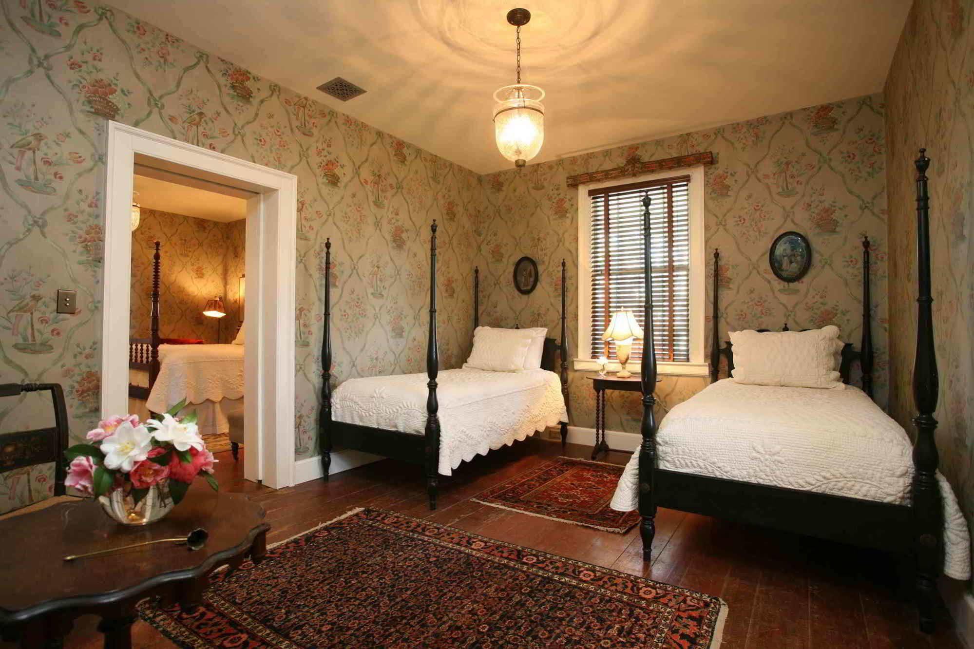 The Elms Bed And Breakfast Natchez Exterior photo