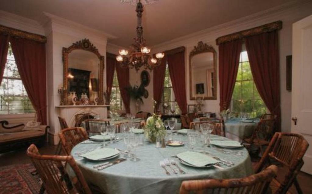 The Elms Bed And Breakfast Natchez Exterior photo